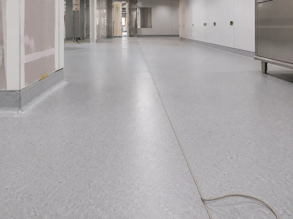 Commercial vinyl and LVT flooring in a UAE commercial environment