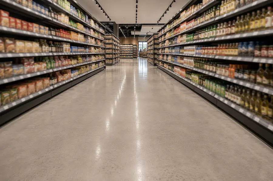 Supermarket and food market retail flooring with polished concrete in a UAE store